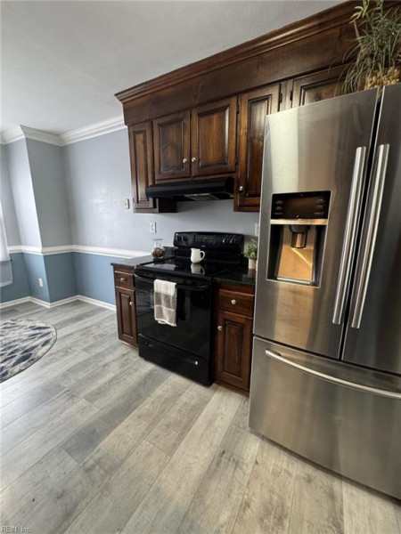 Photo 5 of 30 residential for sale in Chesapeake virginia