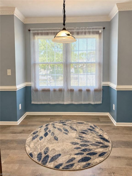 Photo 7 of 30 residential for sale in Chesapeake virginia