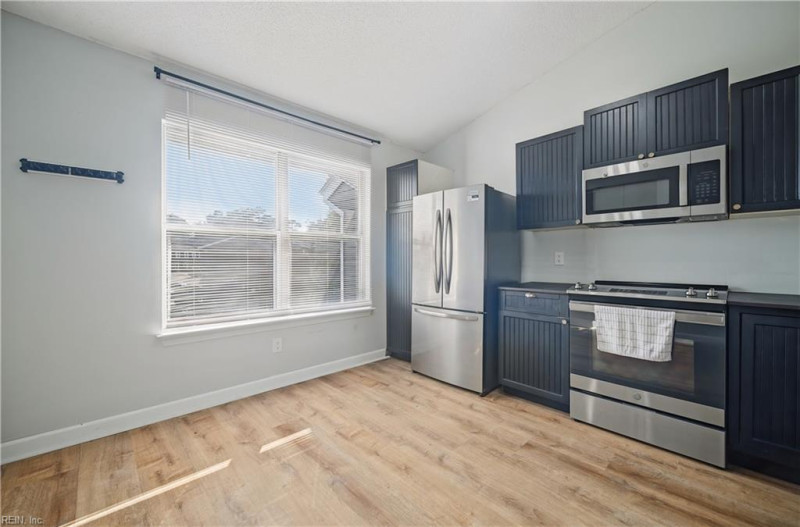 Photo 11 of 32 residential for sale in Virginia Beach virginia