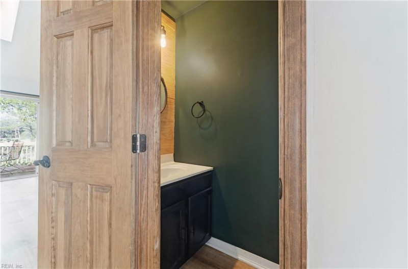 Photo 15 of 32 residential for sale in Virginia Beach virginia
