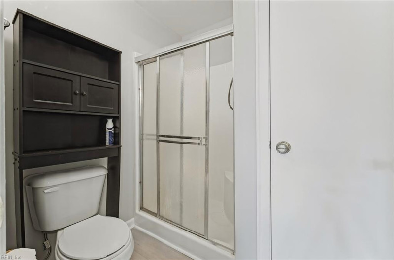 Photo 16 of 32 residential for sale in Virginia Beach virginia