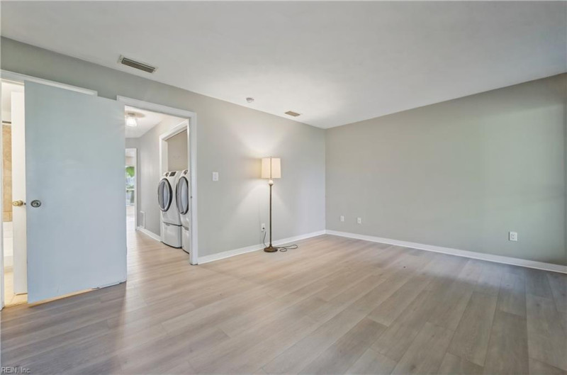 Photo 21 of 32 residential for sale in Virginia Beach virginia