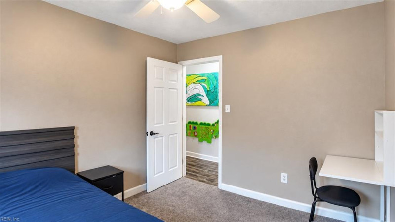 Photo 19 of 25 residential for sale in Chesapeake virginia
