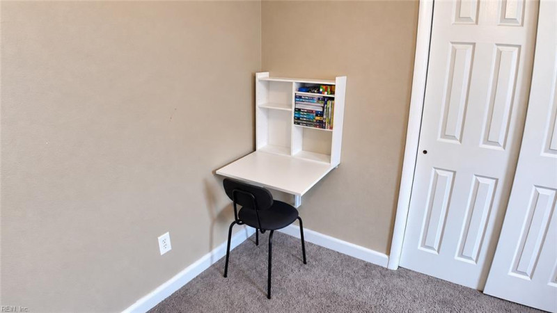 Photo 20 of 25 residential for sale in Chesapeake virginia