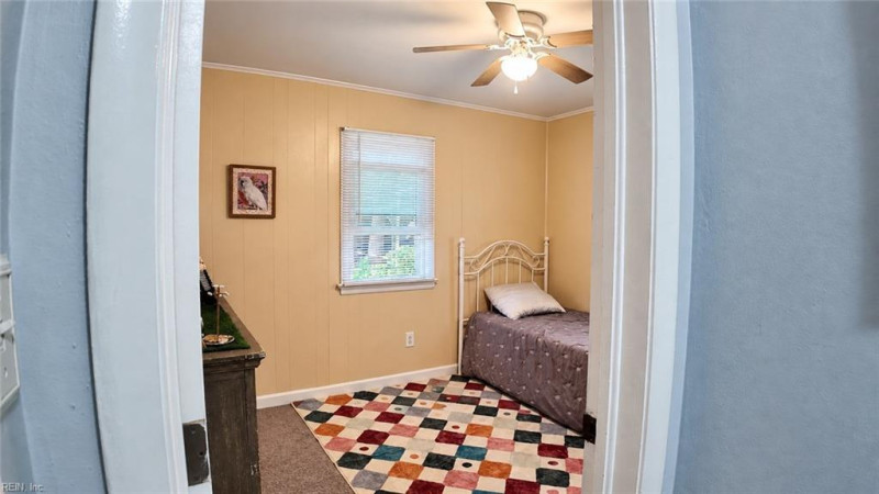 Photo 5 of 25 residential for sale in Chesapeake virginia