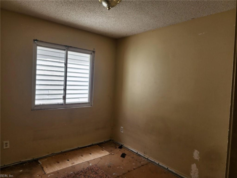 Photo 3 of 8 residential for sale in Norfolk virginia Photo 3 of 8 residential for sale in Norfolk virginia