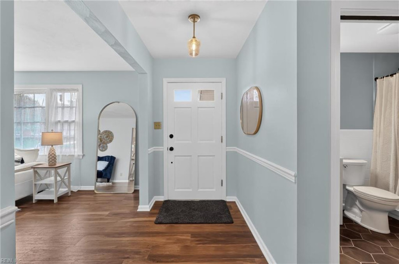 Photo 15 of 37 residential for sale in Virginia Beach virginia
