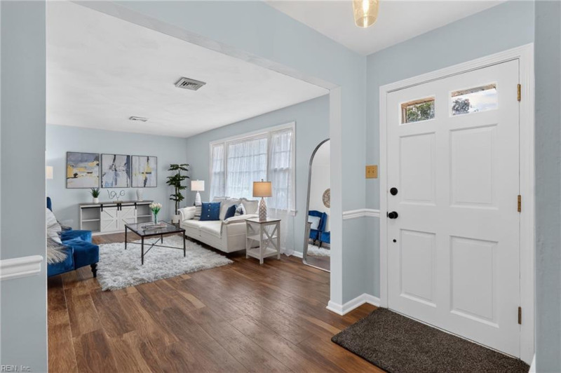 Photo 2 of 37 residential for sale in Virginia Beach virginia