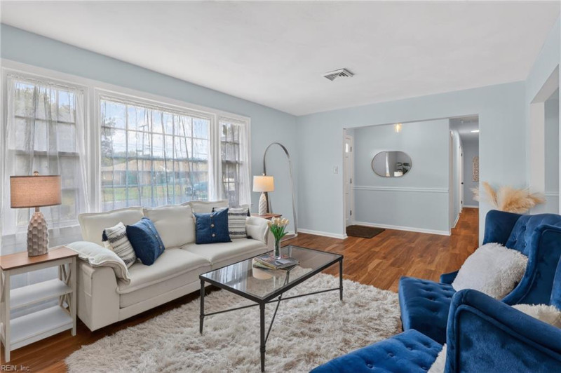 Photo 5 of 37 residential for sale in Virginia Beach virginia