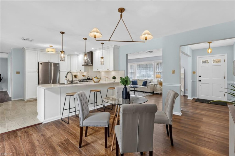 Photo 7 of 37 residential for sale in Virginia Beach virginia