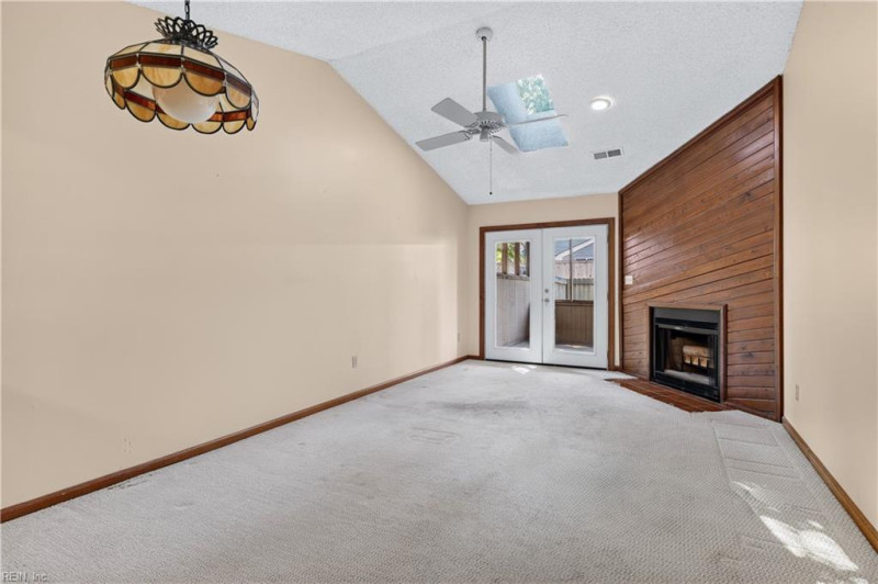 Photo 7 of 17 residential for sale in Virginia Beach virginia Photo 7 of 17 residential for sale in Virginia Beach virginia