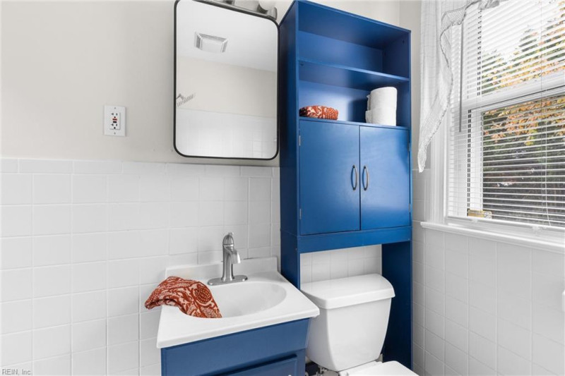 Photo 13 of 22 residential for sale in Norfolk virginia