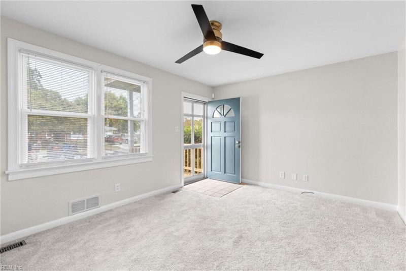 Photo 4 of 22 residential for sale in Norfolk virginia