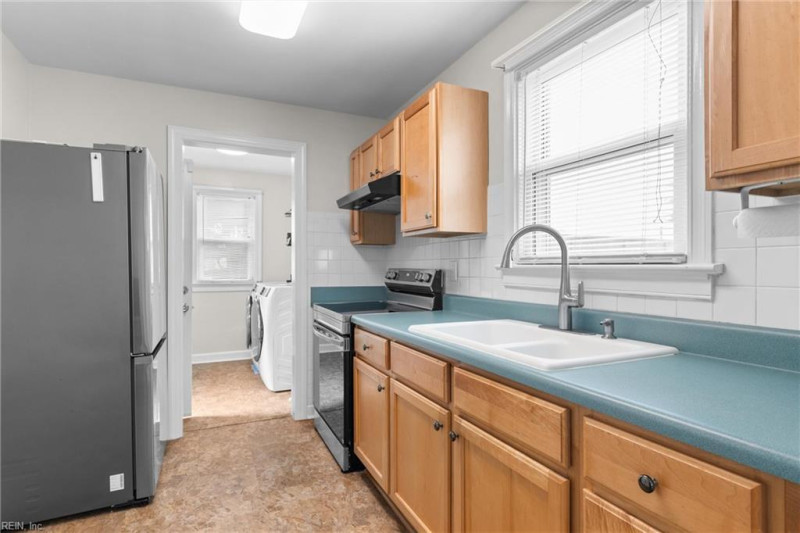 Photo 9 of 22 residential for sale in Norfolk virginia