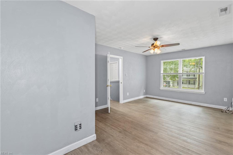 Photo 16 of 30 residential for sale in Norfolk virginia Photo 16 of 30 residential for sale in Norfolk virginia