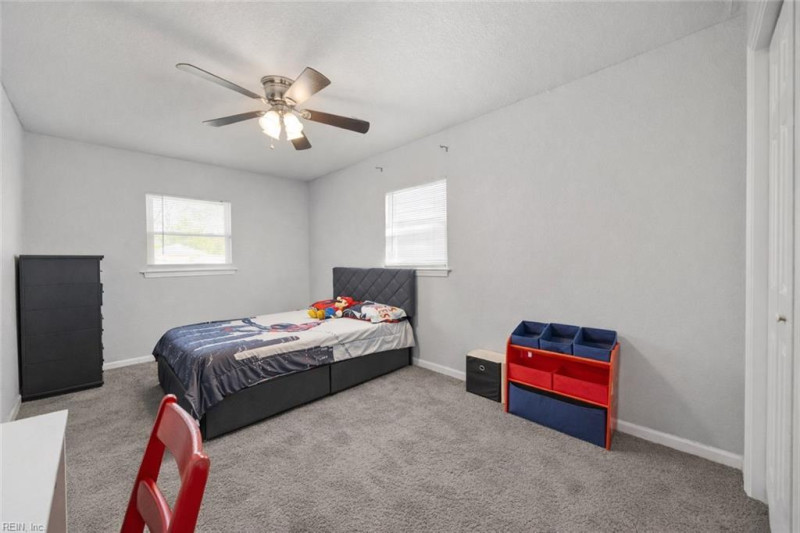 Photo 17 of 27 residential for sale in Portsmouth virginia