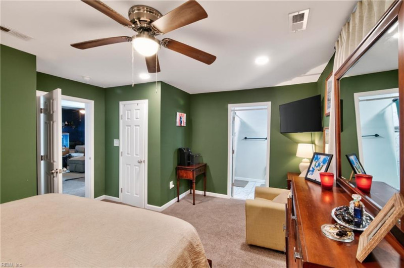 Photo 10 of 19 residential for sale in Newport News virginia