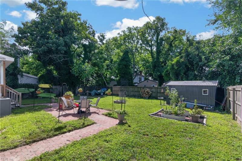 Photo 18 of 19 residential for sale in Newport News virginia