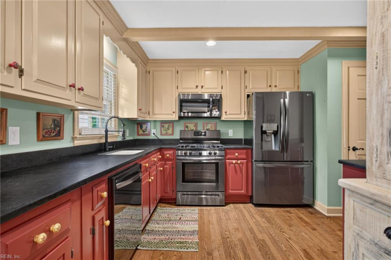 Photo 12 of 41 residential for sale in Williamsburg virginia Photo 12 of 41 residential for sale in Williamsburg virginia