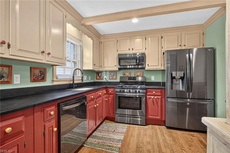 Photo 13 of 41 residential for sale in Williamsburg virginia Photo 13 of 41 residential for sale in Williamsburg virginia