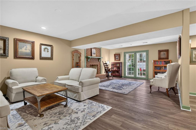 Photo 20 of 41 residential for sale in Williamsburg virginia Photo 20 of 41 residential for sale in Williamsburg virginia