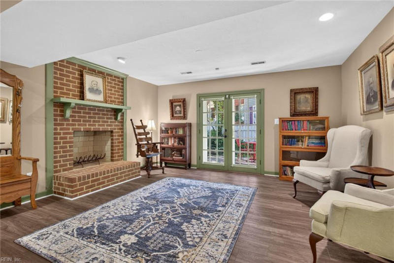 Photo 21 of 41 residential for sale in Williamsburg virginia Photo 21 of 41 residential for sale in Williamsburg virginia