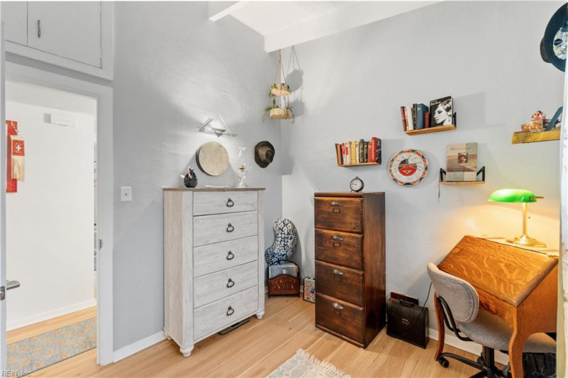 Photo 24 of 41 residential for sale in Virginia Beach virginia