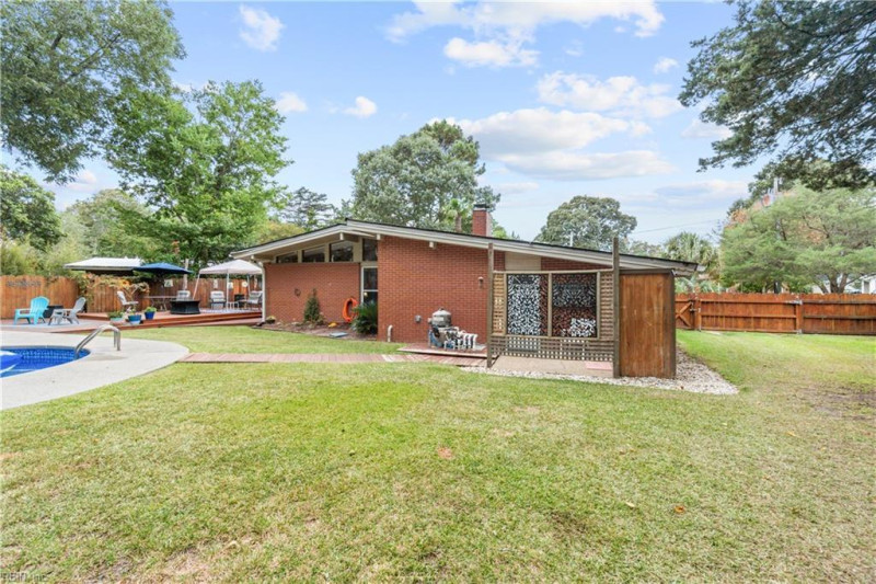 Photo 32 of 41 residential for sale in Virginia Beach virginia