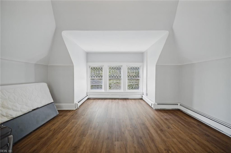 Photo 37 of 50 residential for sale in Norfolk virginia