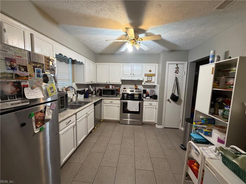 Photo 3 of 14 residential for sale in Newport News virginia