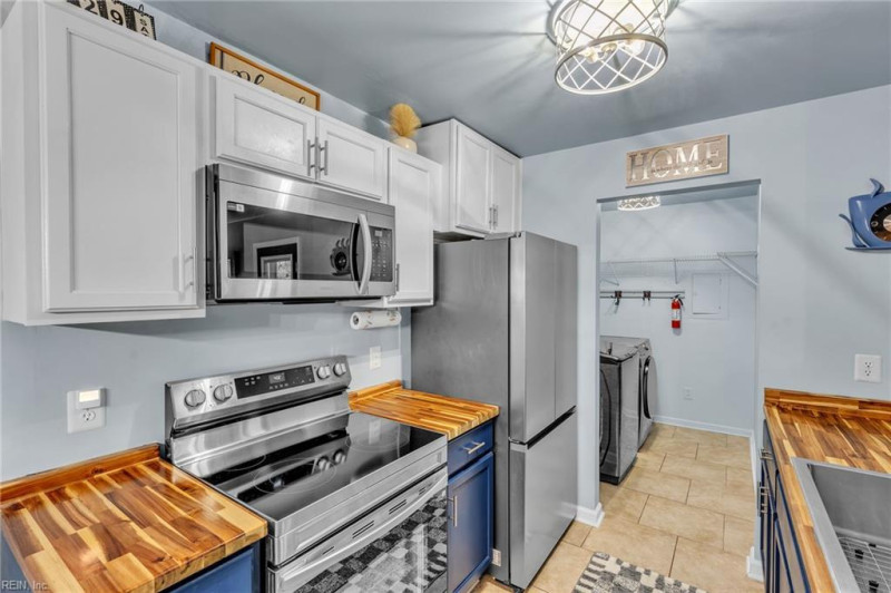 Photo 1 of 32 residential for sale in Virginia Beach virginia