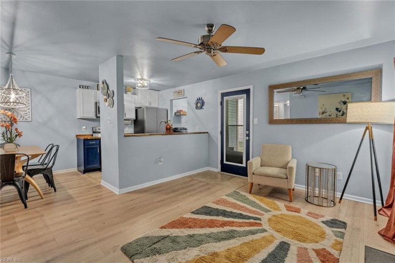 Photo 11 of 32 residential for sale in Virginia Beach virginia