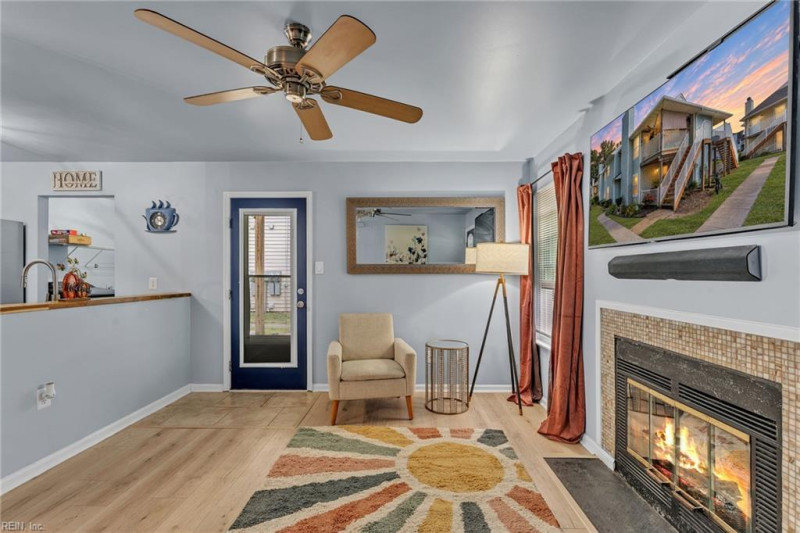 Photo 12 of 32 residential for sale in Virginia Beach virginia