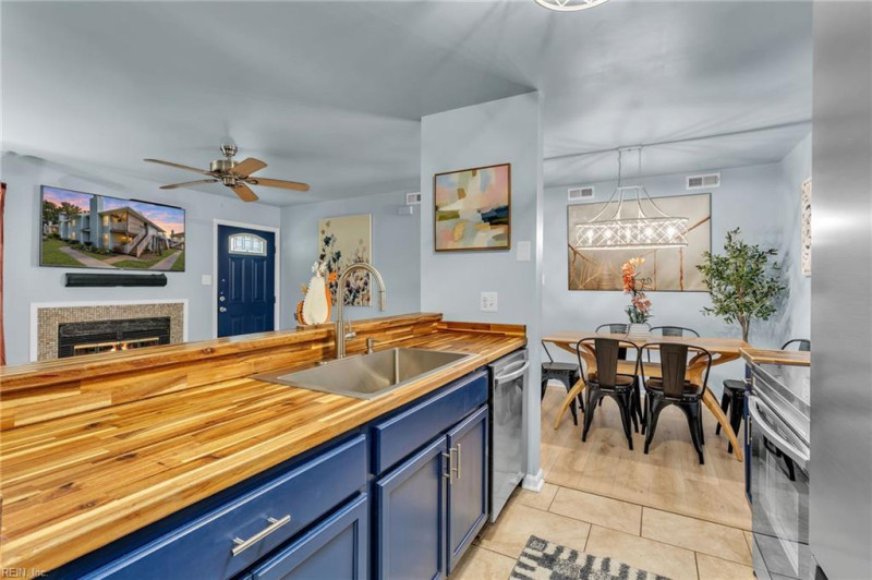 Photo 19 of 32 residential for sale in Virginia Beach virginia
