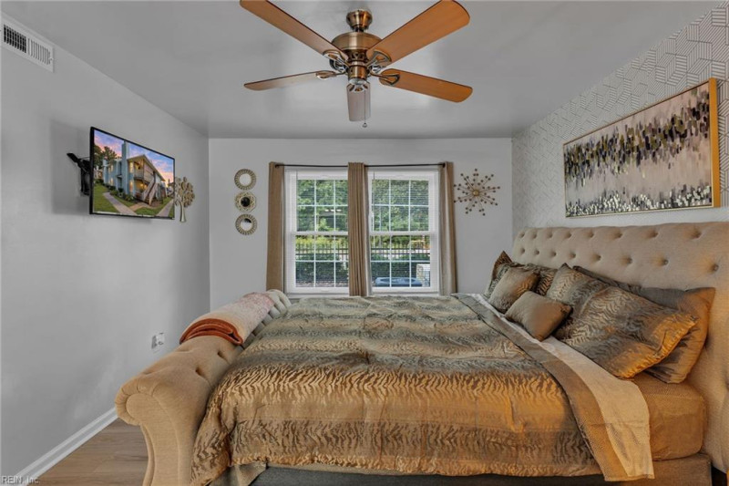 Photo 26 of 32 residential for sale in Virginia Beach virginia