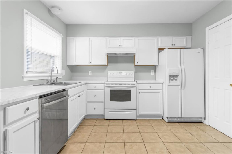 Photo 13 of 20 residential for sale in Newport News virginia