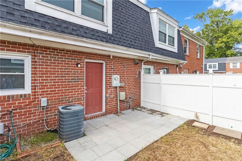 Photo 19 of 20 residential for sale in Newport News virginia