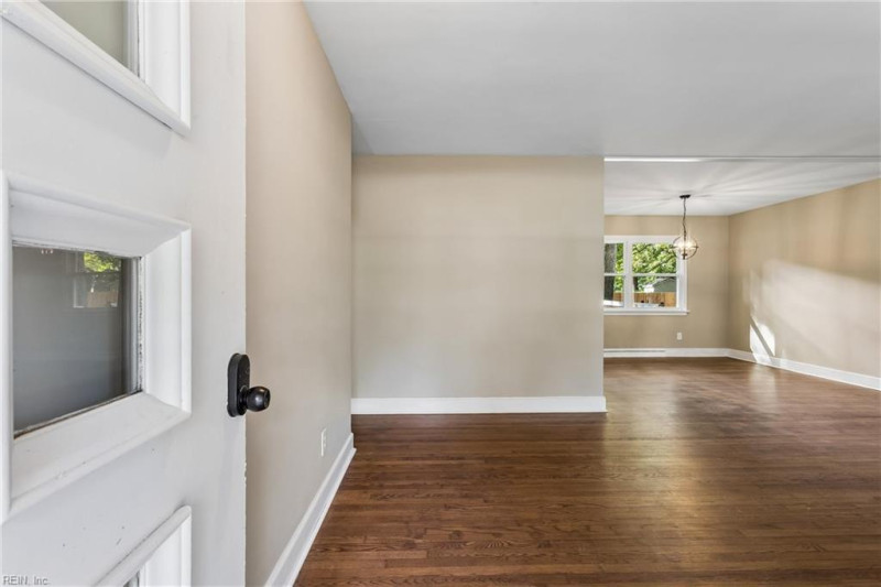 Photo 5 of 40 residential for sale in Newport News virginia Photo 5 of 40 residential for sale in Newport News virginia