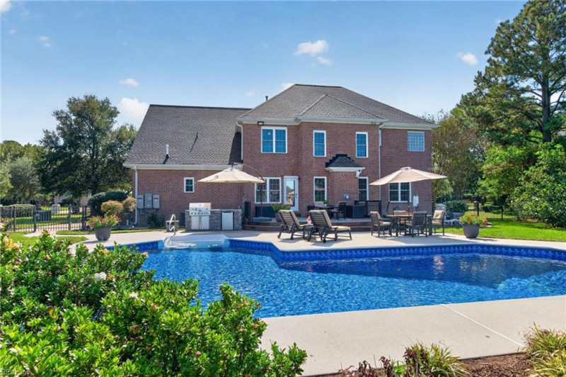 Photo 10 of 44 residential for sale in Virginia Beach virginia
