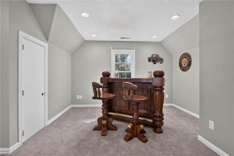 Photo 18 of 44 residential for sale in Virginia Beach virginia