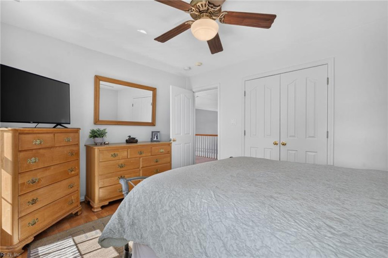 Photo 22 of 44 residential for sale in Virginia Beach virginia
