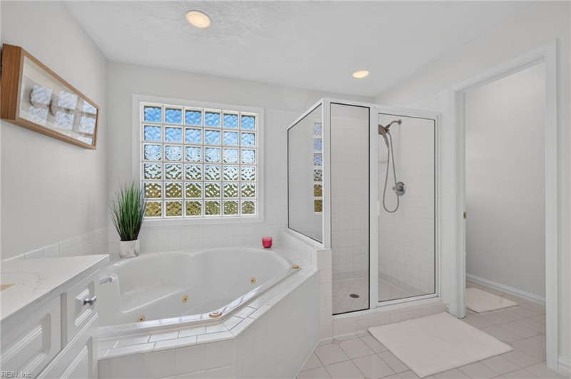 Photo 23 of 44 residential for sale in Virginia Beach virginia