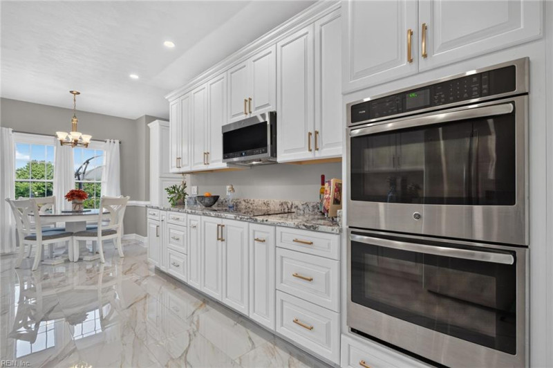 Photo 33 of 44 residential for sale in Virginia Beach virginia