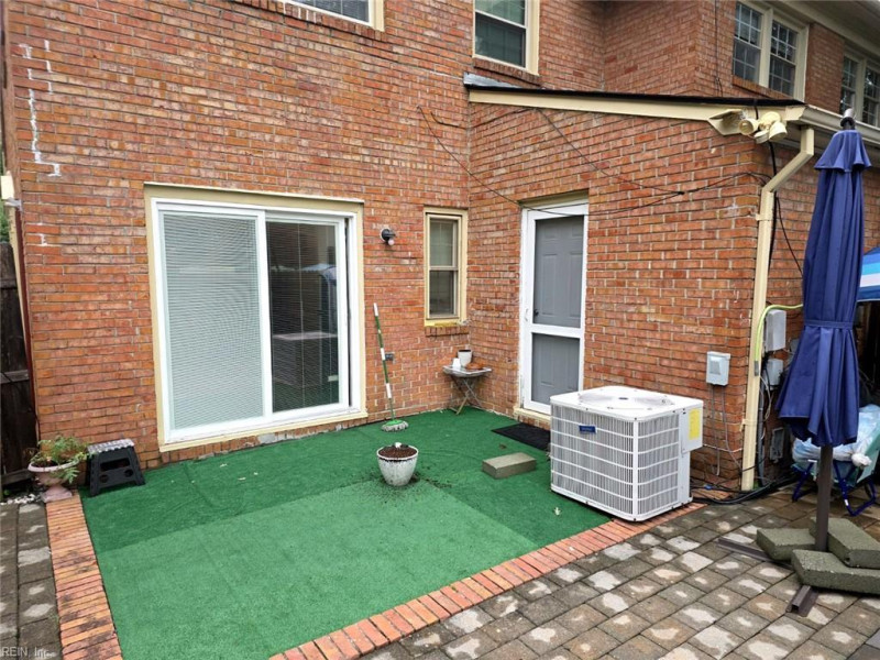 Photo 11 of 33 residential for sale in Newport News virginia