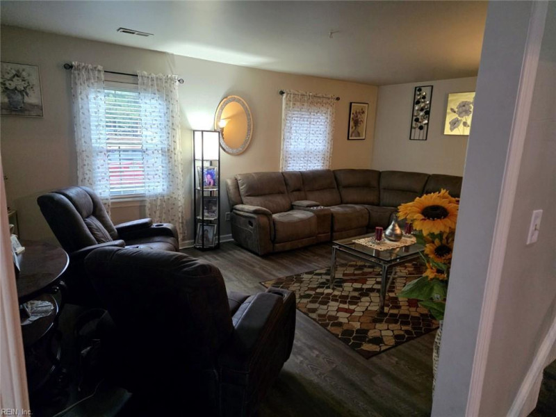 Photo 15 of 33 residential for sale in Newport News virginia
