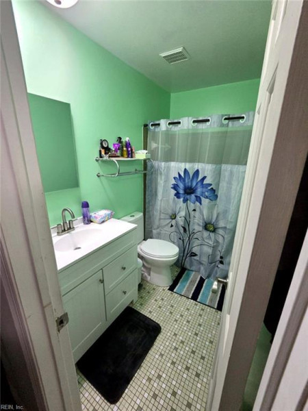 Photo 23 of 33 residential for sale in Newport News virginia
