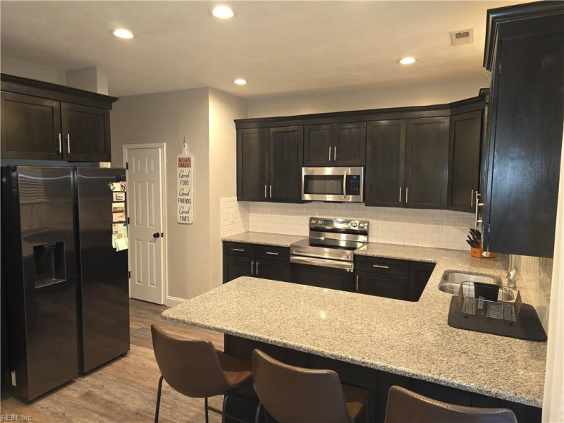 Photo 9 of 14 residential for sale in Suffolk virginia