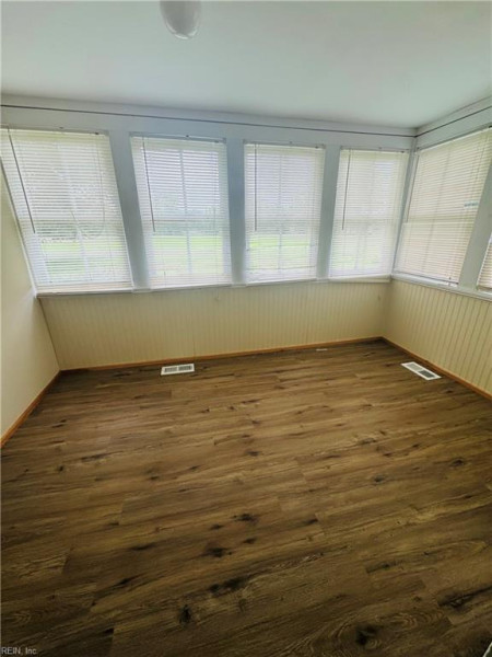 Photo 11 of 17 residential for sale in Southampton County virginia
