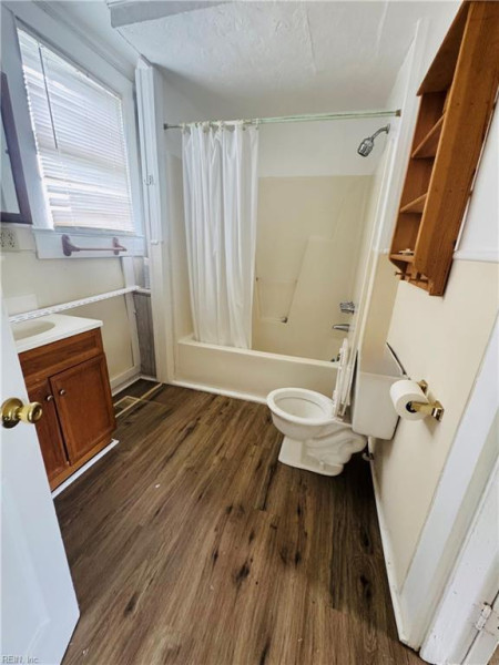 Photo 9 of 17 residential for sale in Southampton County virginia