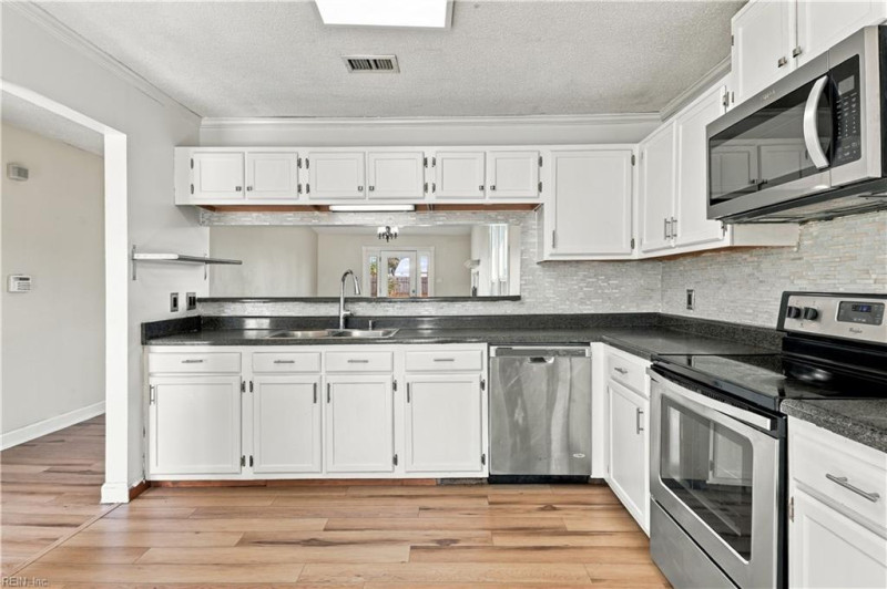 Photo 13 of 49 residential for sale in Virginia Beach virginia Photo 13 of 49 residential for sale in Virginia Beach virginia